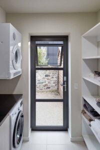 Pintu Aluminium Kaca