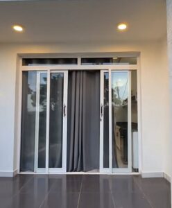 Pintu Aluminium Kaca