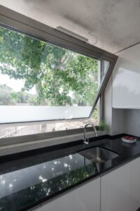 Jendela Aluminium untuk Dapur Minimalis