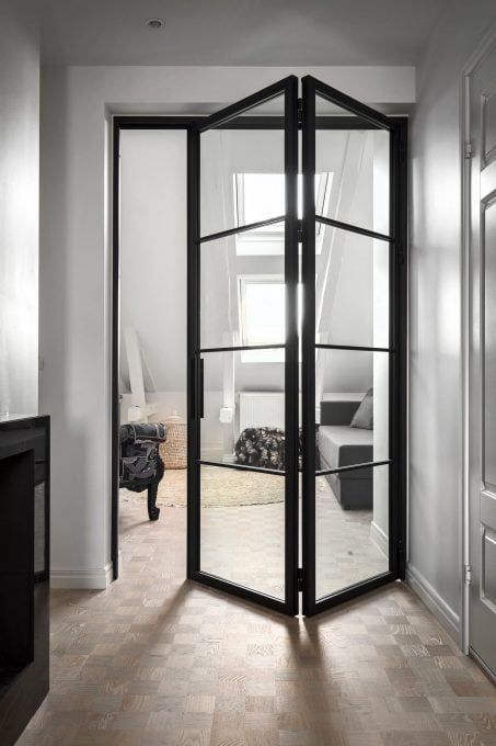 Pintu Aluminium Kaca