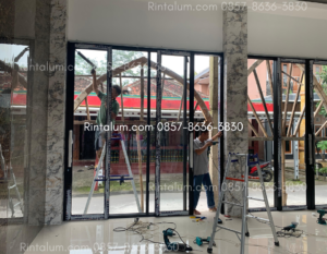 15 Harga Pintu Aluminium Custom di Seyegan