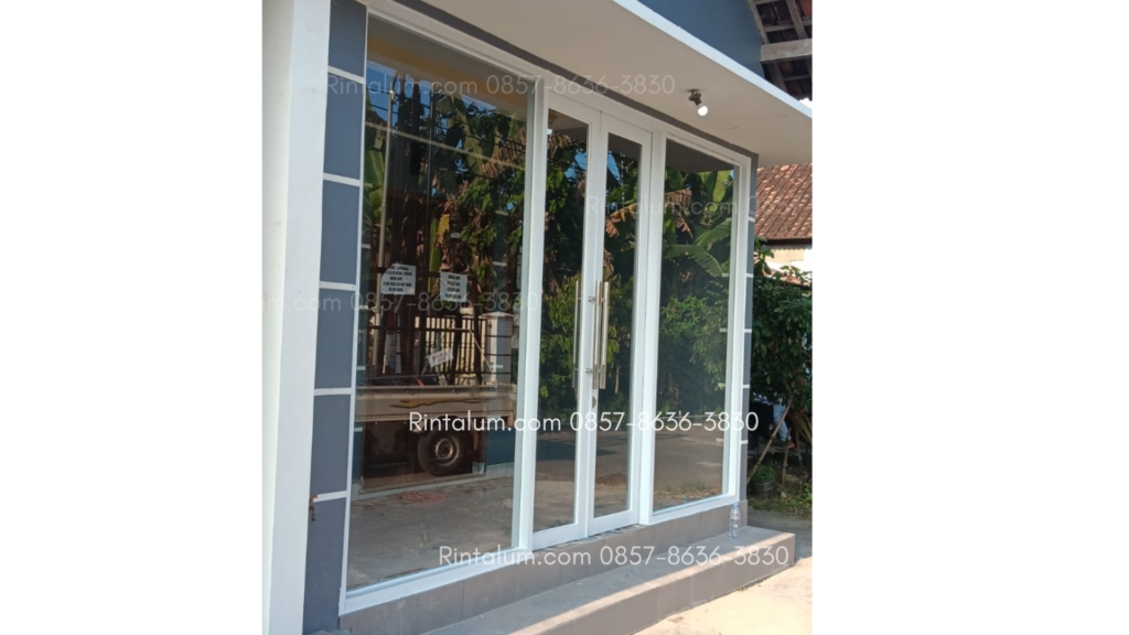 Jasa Aluminium di Maguwoharjo untuk Bukaan Pintu Besar